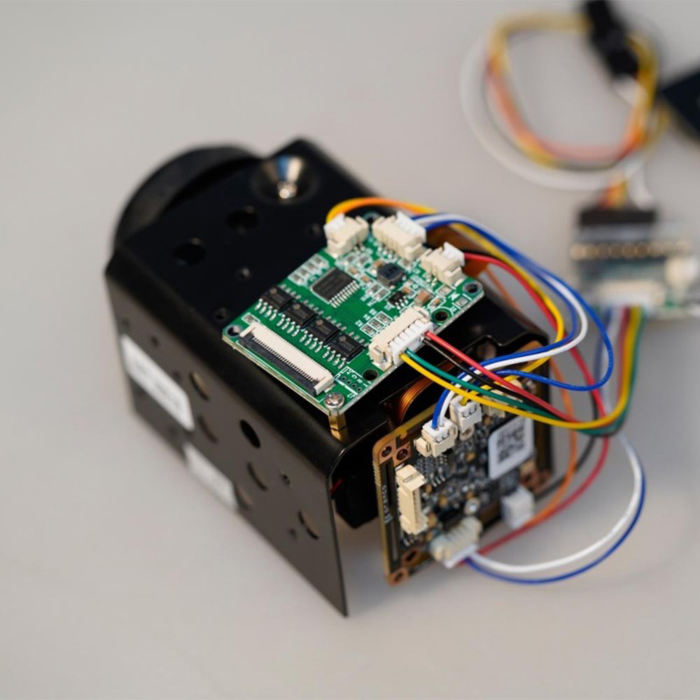 Камера для FPV дрона Foxeer 30x Zoom 700TVL CMOS з 30-кратним зумом та PWM-керуванням — изображение 4